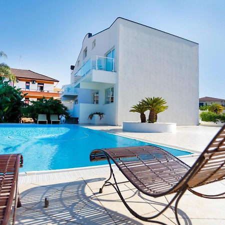 Path House - Etna & Sea View Aparthotel Riposto ภายนอก รูปภาพ