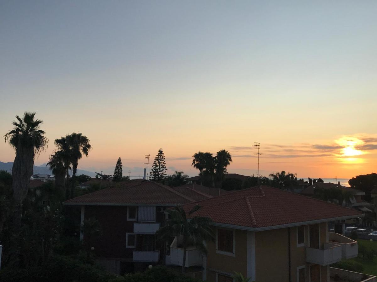Path House - Etna & Sea View Aparthotel Riposto ภายนอก รูปภาพ