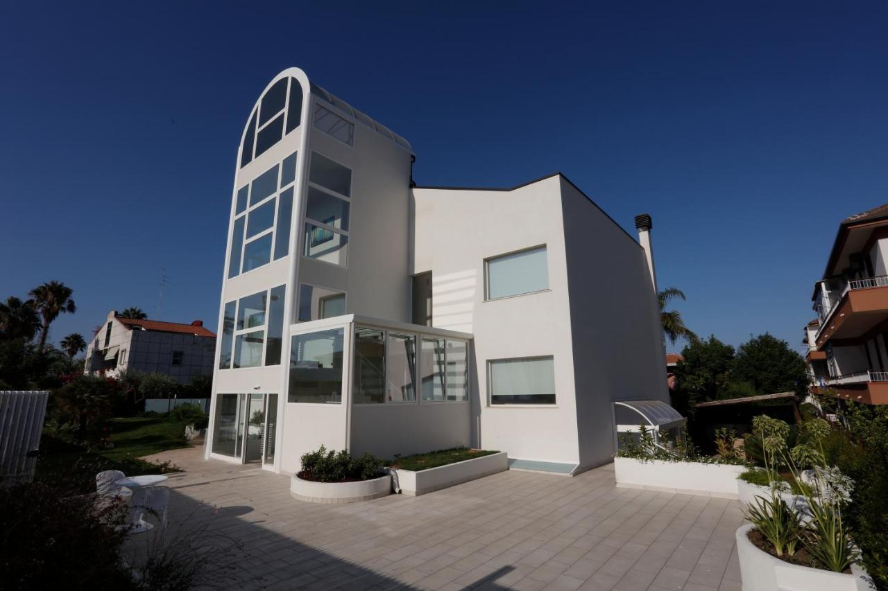 Path House - Etna & Sea View Aparthotel Riposto ภายนอก รูปภาพ